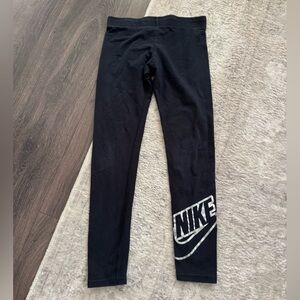 Girls Nike leggings